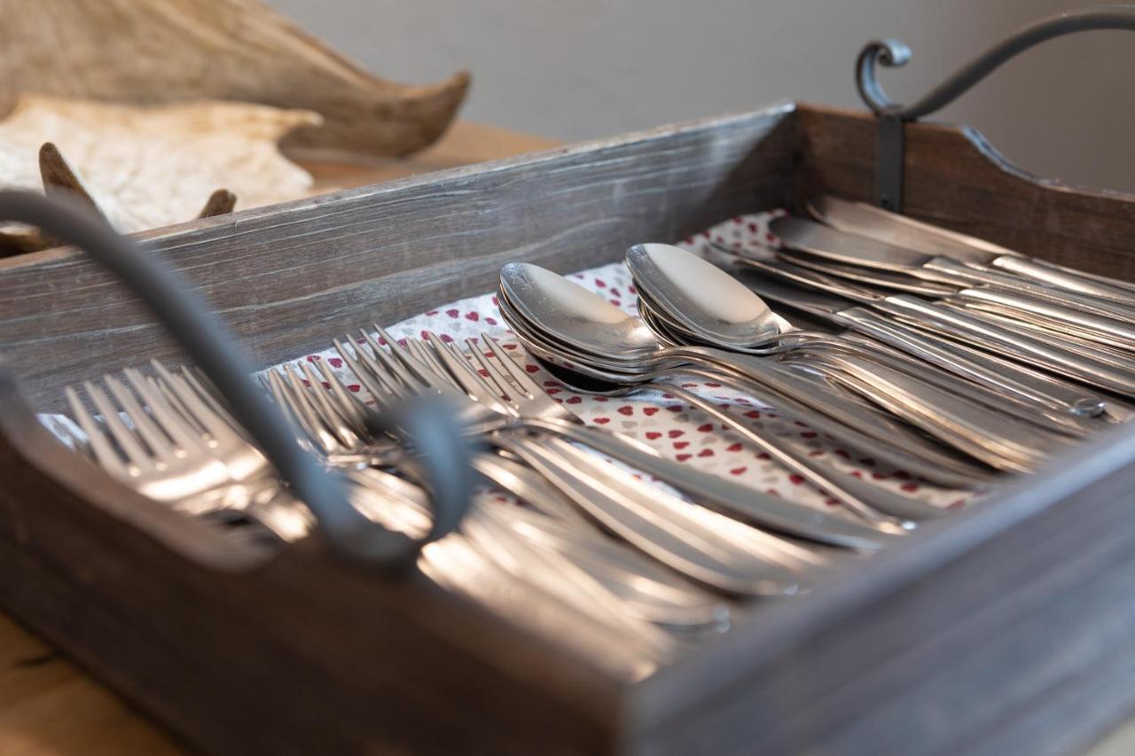Hotel Meuble' Joli Breuil-Cervinia Ngoại thất bức ảnh