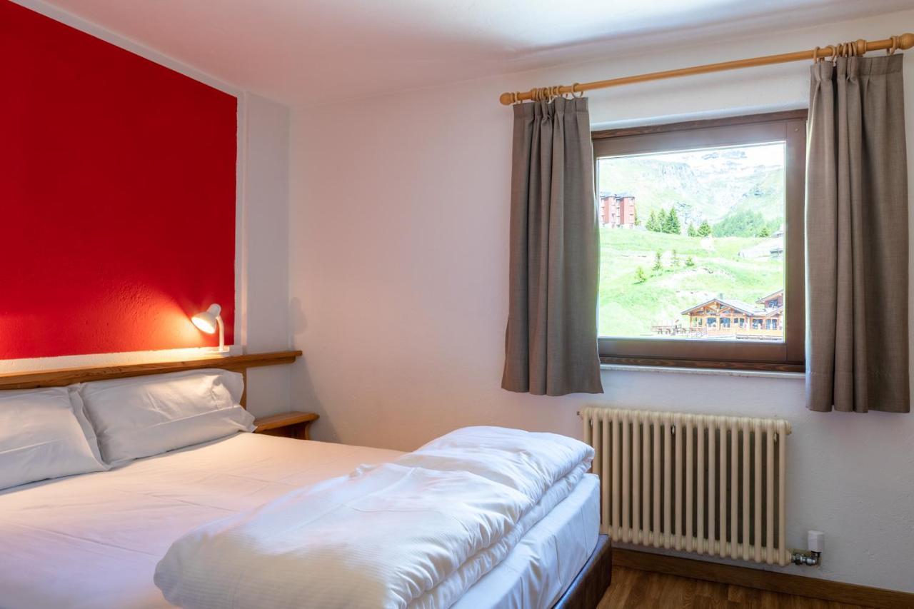 Hotel Meuble' Joli Breuil-Cervinia Ngoại thất bức ảnh