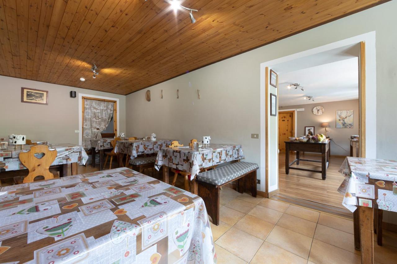 Hotel Meuble' Joli Breuil-Cervinia Ngoại thất bức ảnh