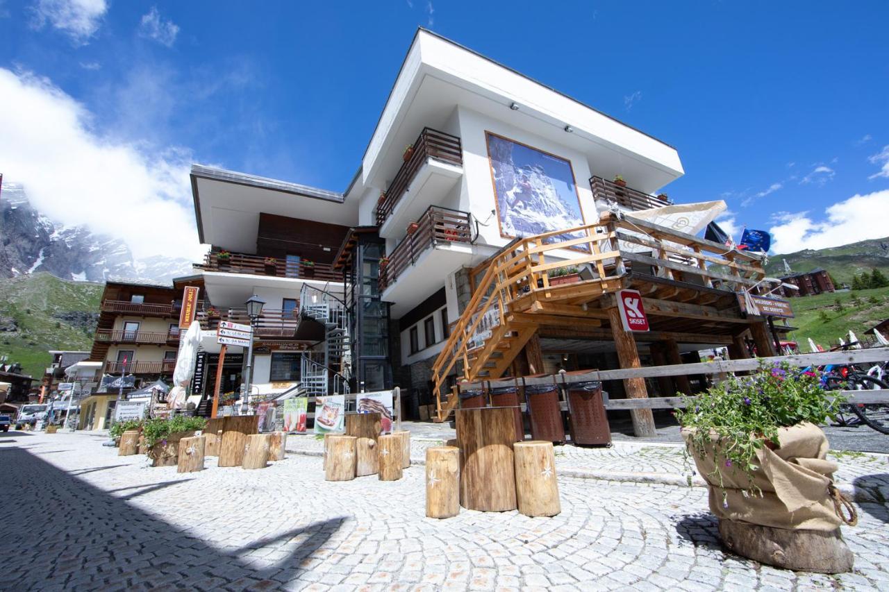 Hotel Meuble' Joli Breuil-Cervinia Ngoại thất bức ảnh